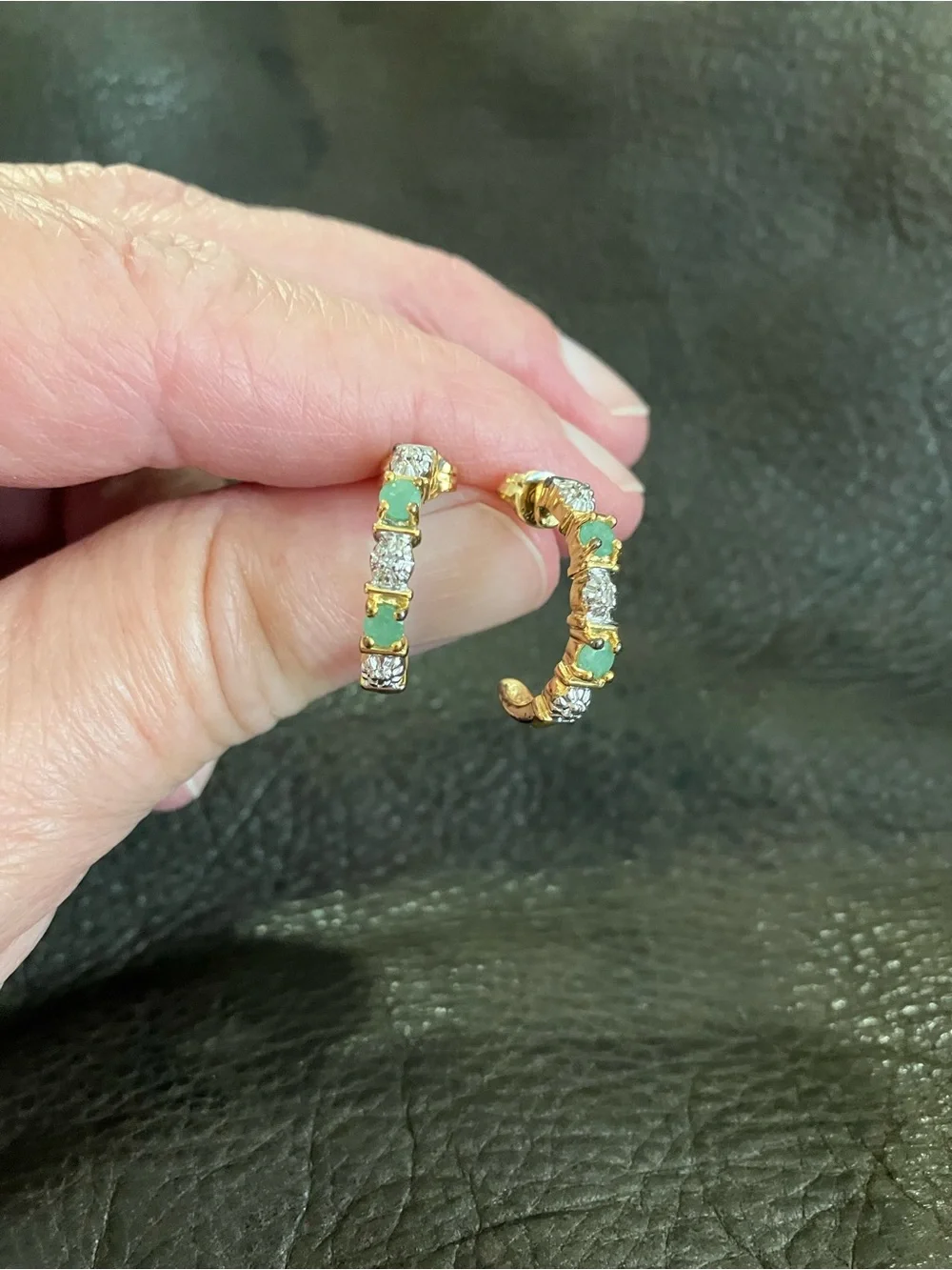 N/A genuine emeralds